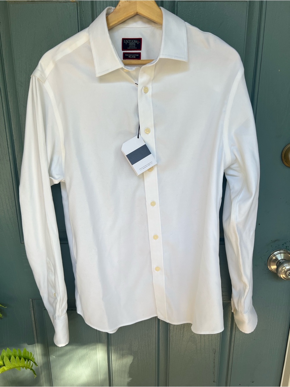 NWT Untuckit Men's White Long Sleeve Button Down Shirt